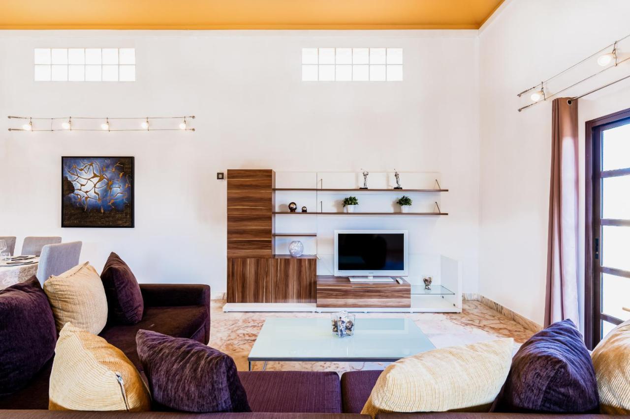 Villa Serenity Private Pool Corralejo By Holidays Home Exterior foto